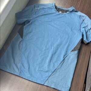 Champion Men's Blue and Black Short Sleeve Tee